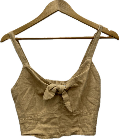 Vist Large View of Product Image Which is Used Universal Threads Tank Top XS-0/2