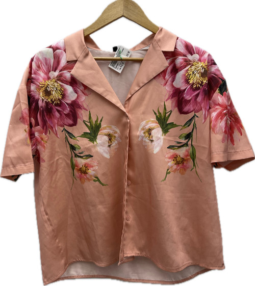 Vist Large View of Product Image Which is Used Express Short Sleeve Top M-8/10