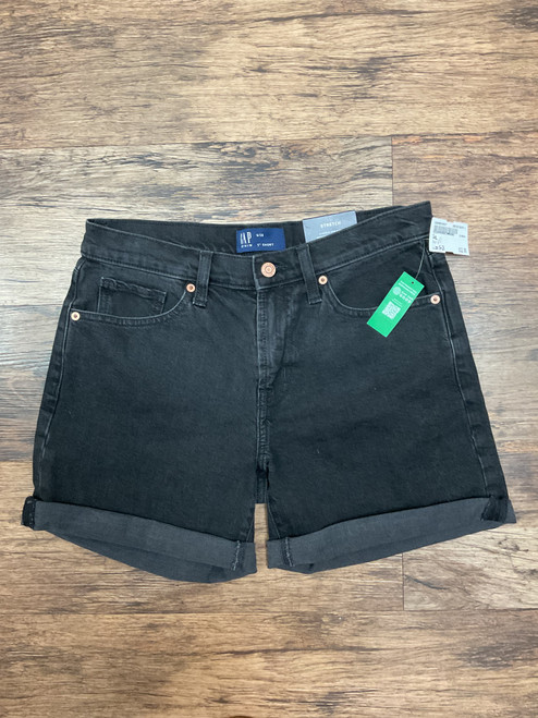 Vist Large View of Product Image Which is Used Gap Shorts 6-28