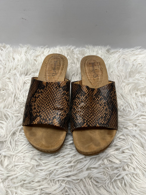 Vist Large View of Product Image Which is Used Bare Traps Wedge Sandals 6.5