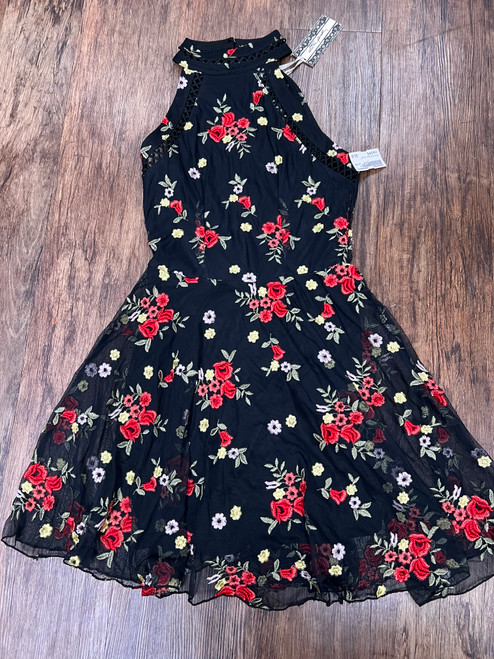 Vist Large View of Product Image Which is Used Unbranded Short Dress F S-4/6