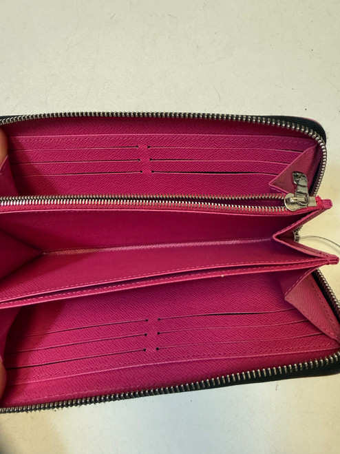 Vist Large View of Product Image Which is Used Louis Vuitton Wallet