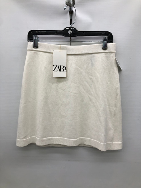 Vist Large View of Product Image Which is Used Zara Short Skirt M 8-10/28-30