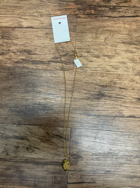 Vist Large View of Product Image Which is Used Kendra Scott Necklace