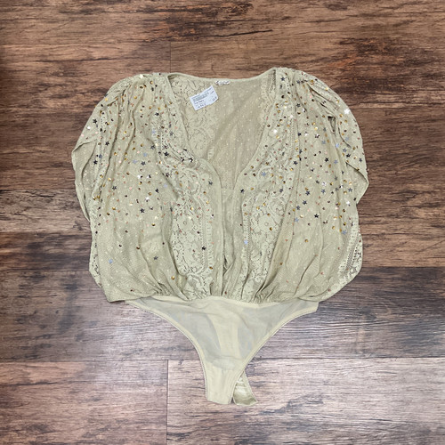 Vist Large View of Product Image Which is Used Free People Short Sleeve Top M-8/10