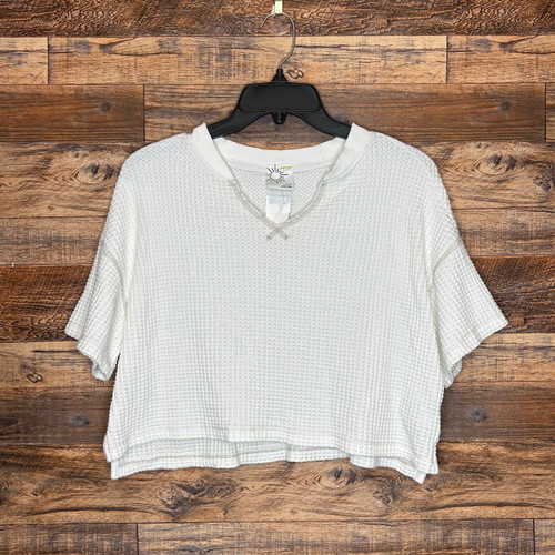 Vist Large View of Product Image Which is Used Aerie Short Sleeve Top M-8/10