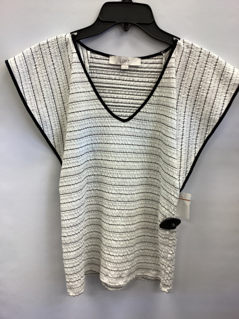 Vist Large View of Product Image Which is Used Loft Short Sleeve Top S-4/6