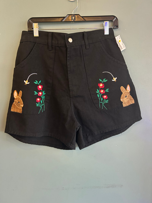 Vist Large View of Product Image Which is Used Unbranded Shorts 14-32