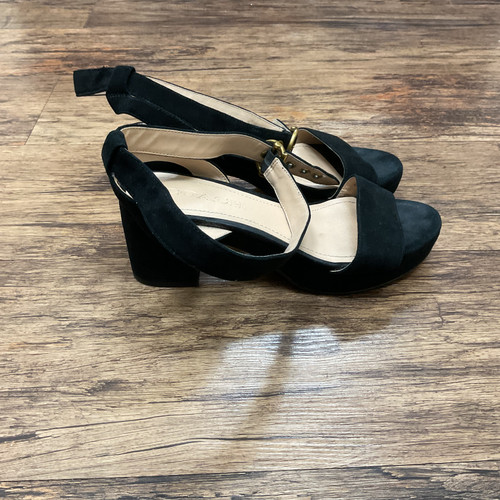 Vist Large View of Product Image Which is Used Coach Low Heels 6