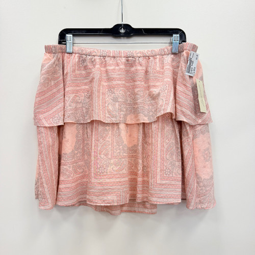 Vist Large View of Product Image Which is Used Universal Threads Short Skirt 16-33