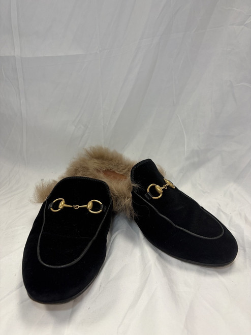 Vist Large View of Product Image Which is Used Gucci Flats 9