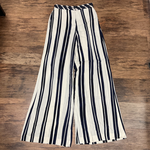 Vist Large View of Product Image Which is Used Zara Casual Pant 0-25
