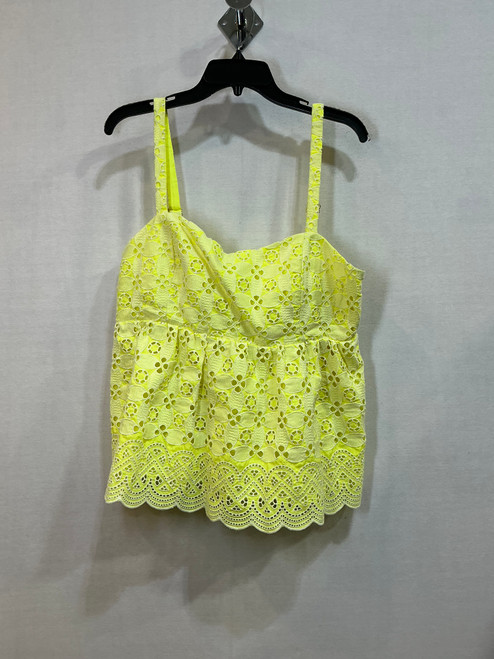 Vist Large View of Product Image Which is Used Lilly Pulitzer Tank Top XL-16