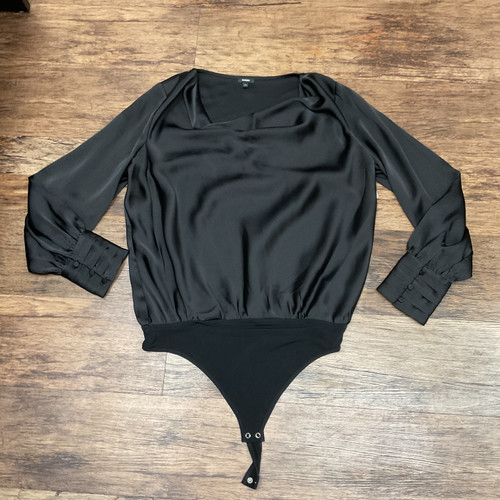 Vist Large View of Product Image Which is Used Express Long Sleeve Top L-12/14