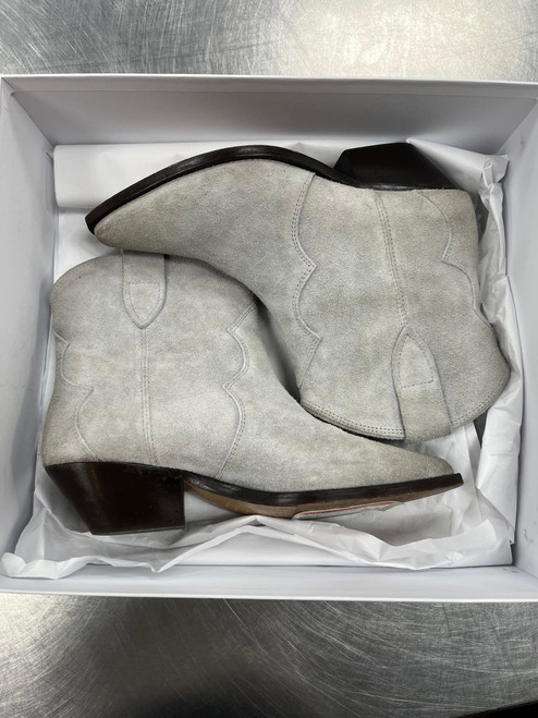 Vist Large View of Product Image Which is Used Unbranded Ankle Boots 8