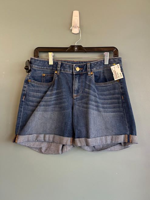 Vist Large View of Product Image Which is Used Vince Camuto Shorts 6-28