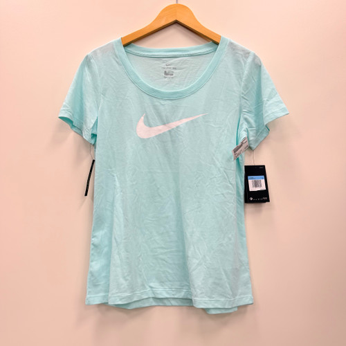 Vist Large View of Product Image Which is Used Nike Active Short Sleeve M-8/10