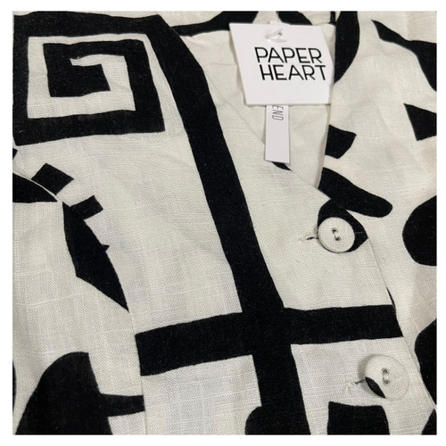 Vist Large View of Product Image Which is Used Unbranded Sleeveless Top S-4/6