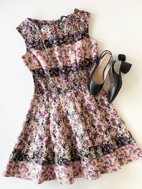 Vist Large View of Product Image Which is Used Taylor Short Dress F L-12/14