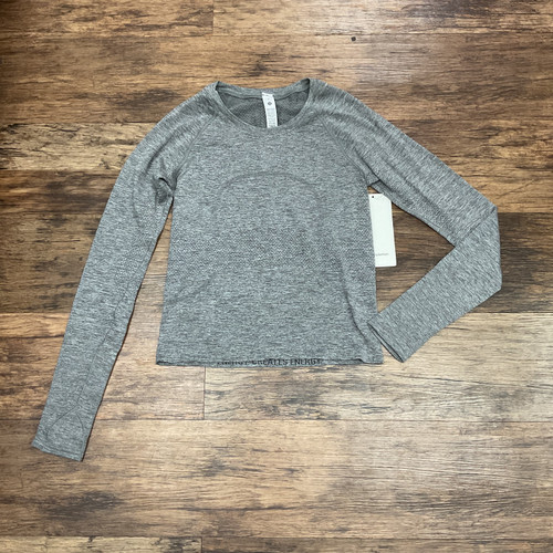 Vist Large View of Product Image Which is Used Lululemon Athletica Active Long Sleeve S-4/6