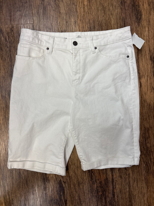 Vist Large View of Product Image Which is Used St. John's Bay Shorts 14-32