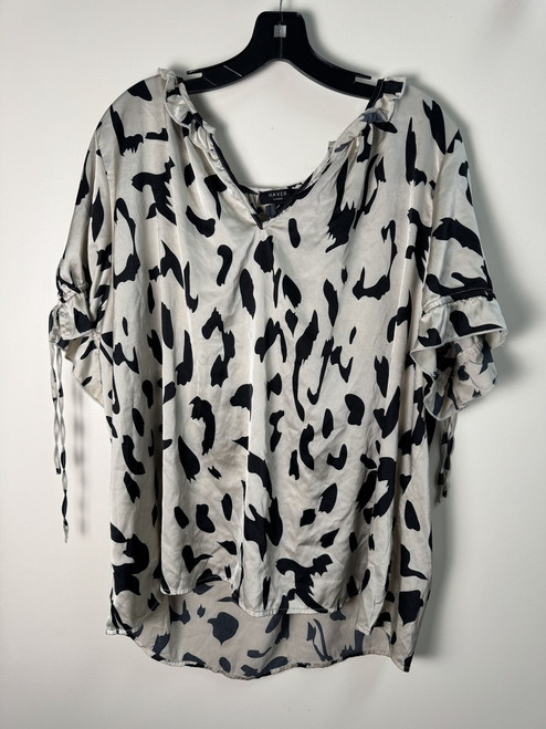 Vist Large View of Product Image Which is Used Unbranded Short Sleeve Top 3X-22