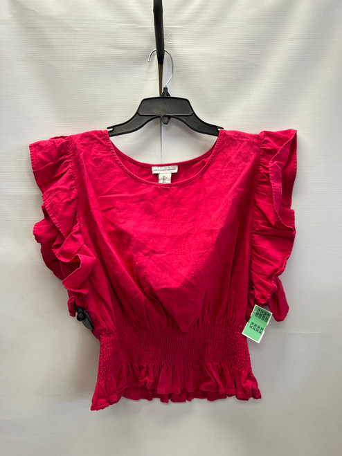 Vist Large View of Product Image Which is Used Cupcakes & Cashmere Short Sleeve Top L-12/14