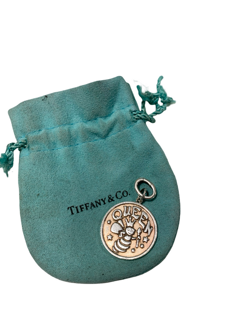 Vist Large View of Product Image Which is Used Tiffany & Co. Necklace