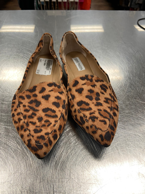 Vist Large View of Product Image Which is Used Steve Madden Flats 8