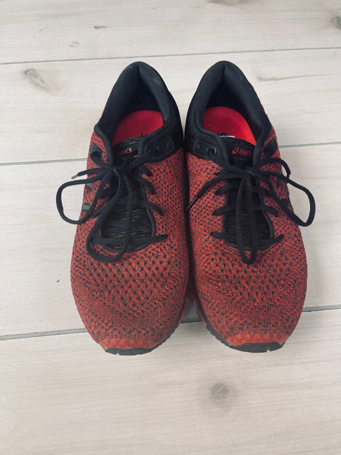 Vist Large View of Product Image Which is Used Asics Casual Shoes 9