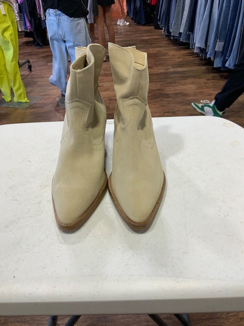 Vist Large View of Product Image Which is Used Unbranded Ankle Boots 7.5