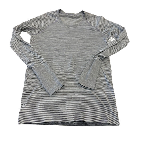 Vist Large View of Product Image Which is Used Lululemon Athletica Active Long Sleeve M-8/10
