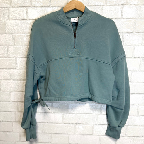 Vist Large View of Product Image Which is Used Gymshark Active Sweatshirt M-8/10