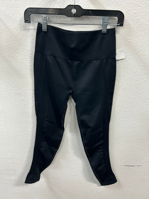 Vist Large View of Product Image Which is Used Fabletics Active Leggings 4-27