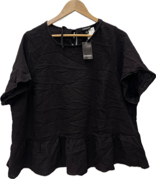 Vist Large View of Product Image Which is Used Torrid Short Sleeve Top 1X-18