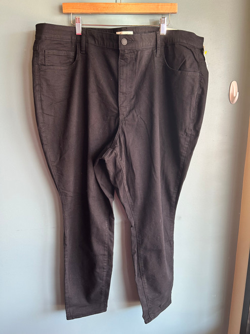 Vist Large View of Product Image Which is Used Universal Threads Casual Pant 4X 24/37