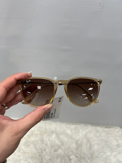 Vist Large View of Product Image Which is Used Ray-Ban Sunglasses