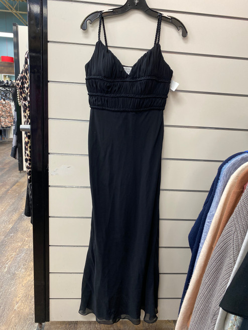 Vist Large View of Product Image Which is Used D.U.S.K Long Dress F M-8/10