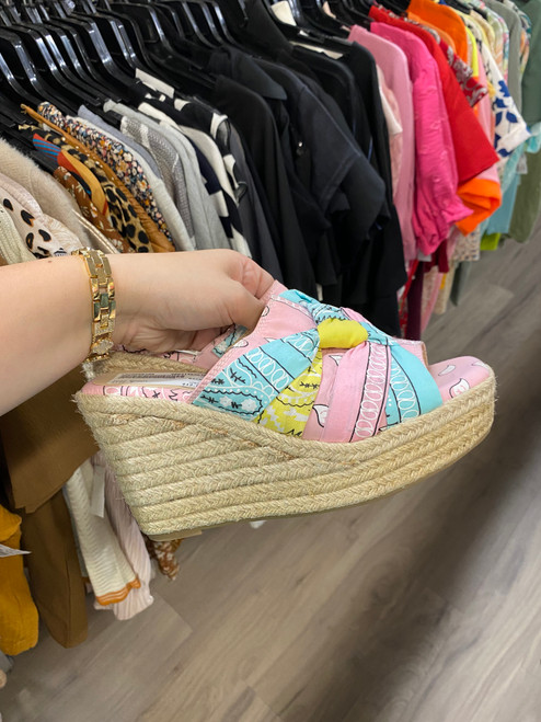Vist Large View of Product Image Which is Used Unbranded Wedge Sandals 7