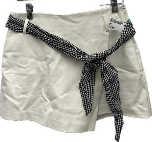 Vist Large View of Product Image Which is Used Zara Shorts 8-29