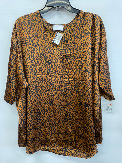 Vist Large View of Product Image Which is Used Adrienne Short Sleeve Top M-8/10