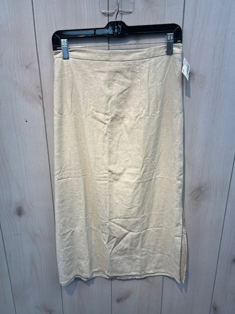 Vist Large View of Product Image Which is Used Old Navy Long Skirt 12-31