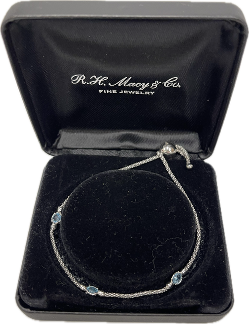 Vist Large View of Product Image Which is Used Unbranded Bracelet