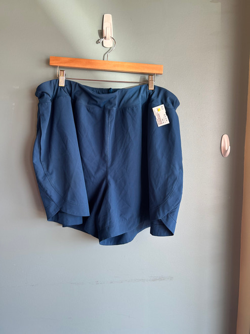 Vist Large View of Product Image Which is Used Tek Gear Active Shorts 3X 22/36