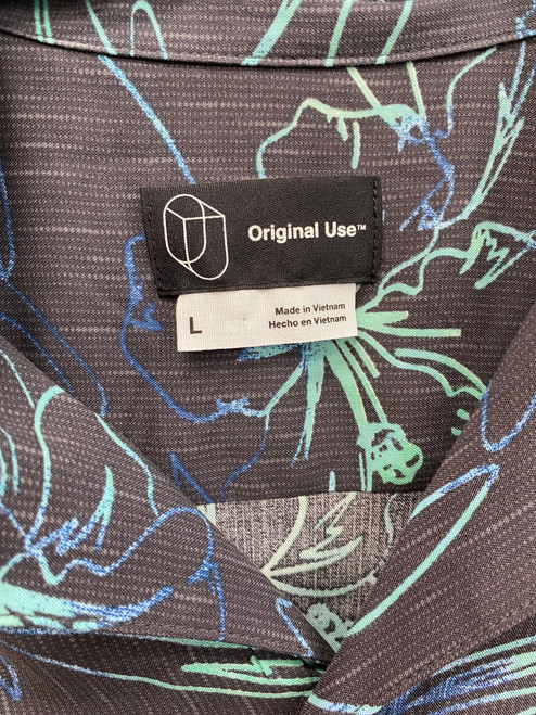 Vist Large View of Product Image Which is Used Unbranded Mens Short Sleeve Top L/16-16.5