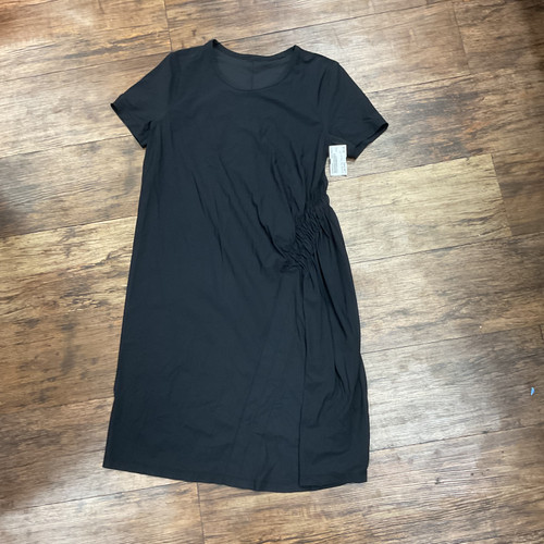 Vist Large View of Product Image Which is Used Lululemon Short Dress B S-4/6