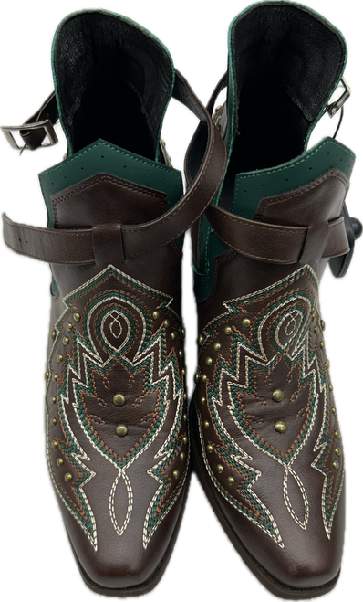 Vist Large View of Product Image Which is Used Unbranded Ankle Boots 12