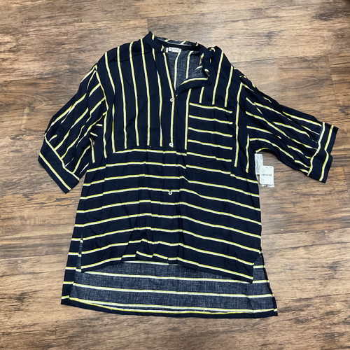Vist Large View of Product Image Which is Used Free People Short Sleeve Top XS-0/2