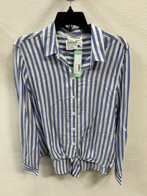 Vist Large View of Product Image Which is Used Beach Lunch Lounge Long Sleeve Top L-12/14