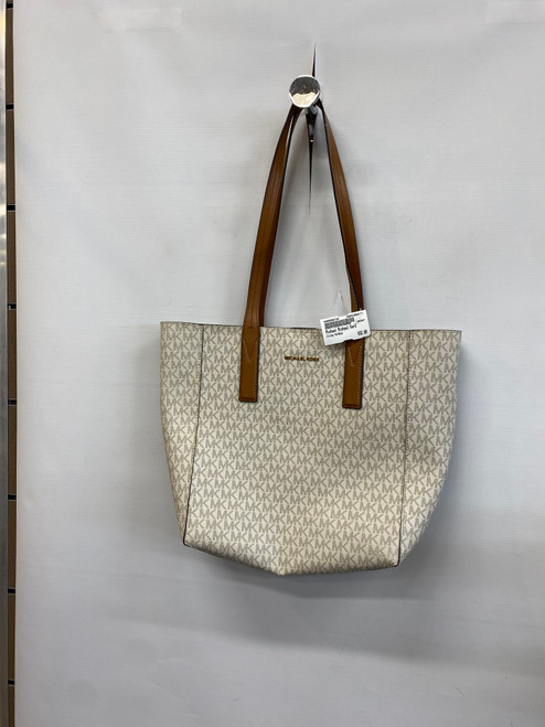 Vist Large View of Product Image Which is Used Michael Michael Kors Xlarge Handbag